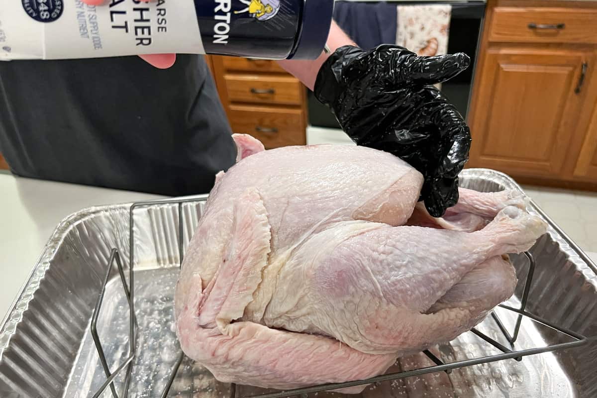 seasoning a raw turkey with kosher salt