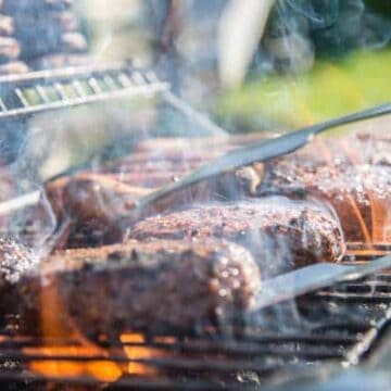 grill hamburgers on a weber gas grill