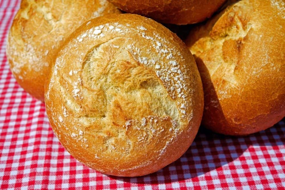 Rolls baked in an electric roaster