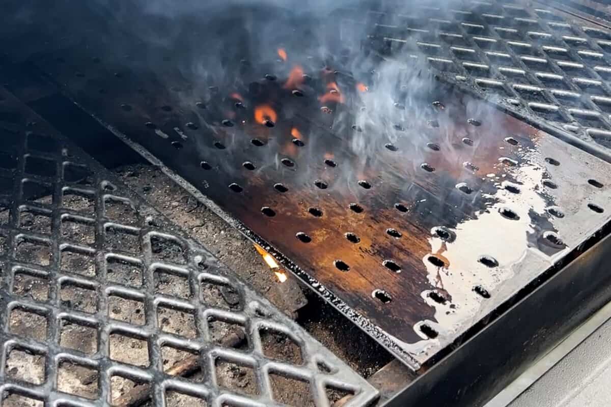 smoking GrillGrates with Wagyu beef tallow on top