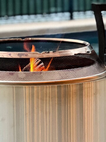 up close of the solo stove exterior