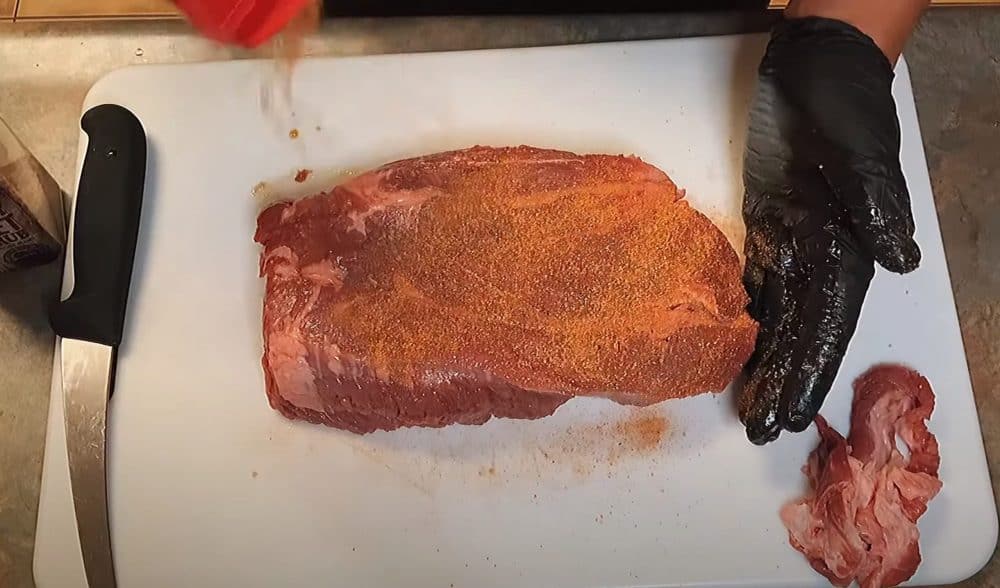 a seasoned chuck roast