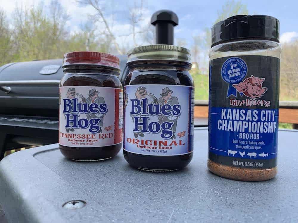 three little pigs seasoning and blues hog sauce