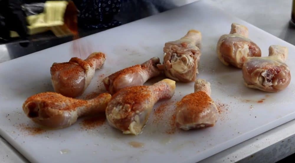 seasoning chicken legs to smoke