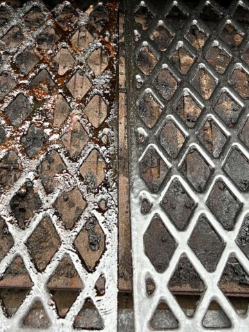 two grates of a pit boss pellet grill: one on the left is before cleaning and one on the right is after cleaning