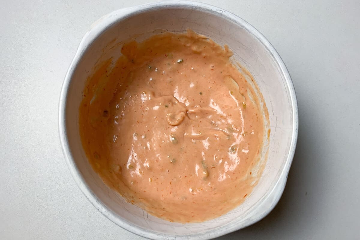 white bowl of thousand island dressing